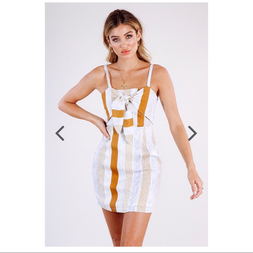 Verge Girl Tie Front Dress - sz S